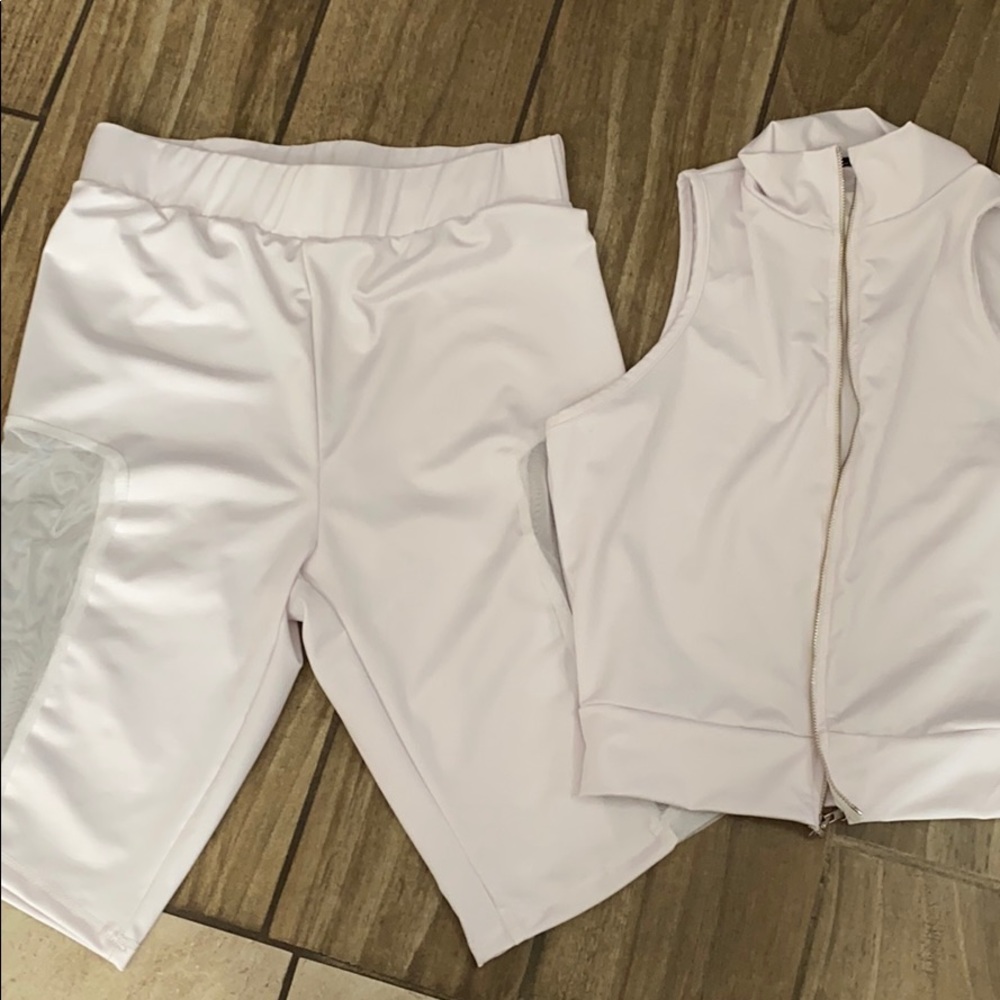 White 2 Piece set